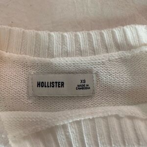 Hollister Cream Knit Pullover XS